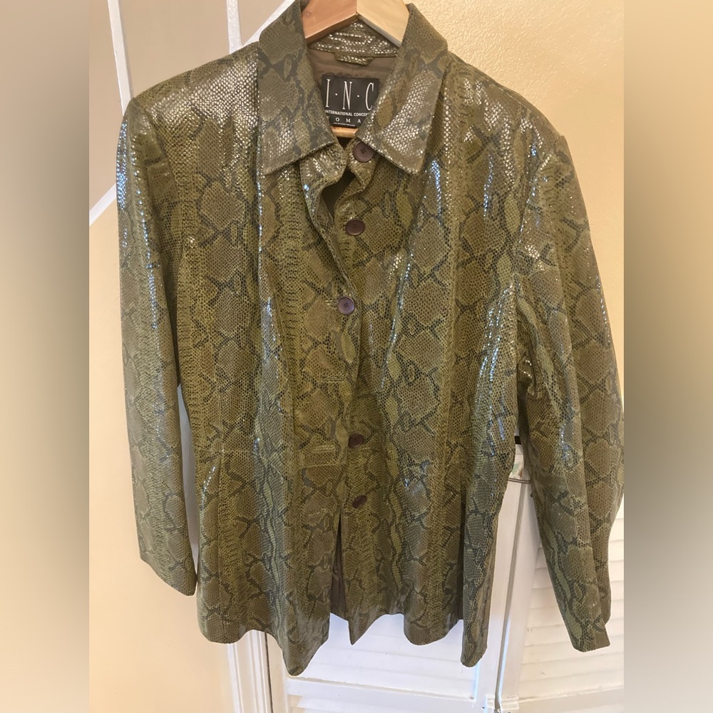 I.N.C~100% Leather, Snake Skin Blazer ~Size 1X